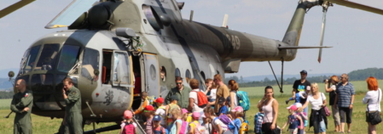 05-po-dosednuti-byl-vrtulnik-mi-17-otevren-k-prohidkam_2.jpg
