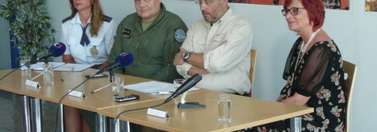 20150713-foto3563n-tiskova-konference-zprava-namestkyne-kislingerova-reditel-bobek-plk-klement-kpt-miskovska.jpg