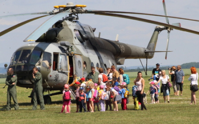 05-po-dosednuti-byl-vrtulnik-mi-17-otevren-k-prohidkam_2.jpg