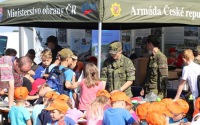 01-ve-stanku-pokos-pomahali-studenti-vss-moravska-trebova_2.jpg