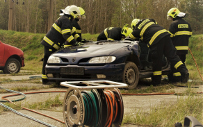 01_nacvik-vyprosteni-osob-pri-havarii-automobilu.jpg