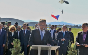 ministr-obrany-lubomir-metnar-pri-uvodnim-projevu_2.jpg